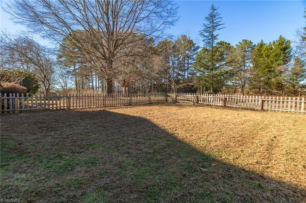 property viewer photo 23