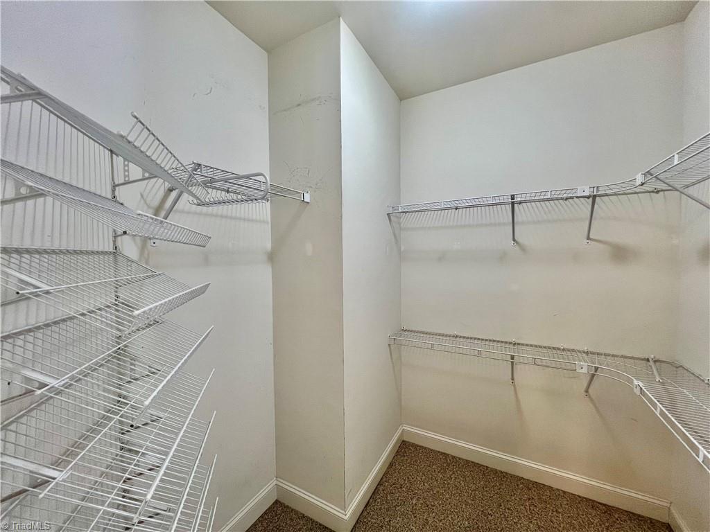 property viewer photo 15