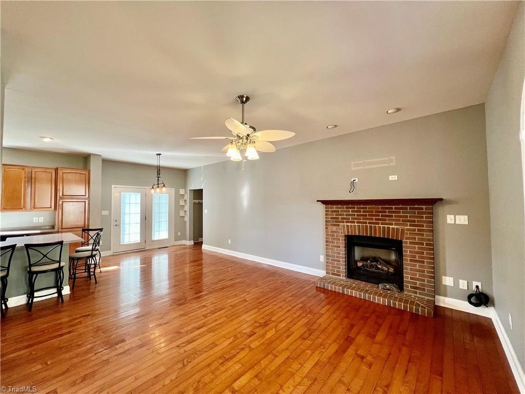 property viewer photo 2