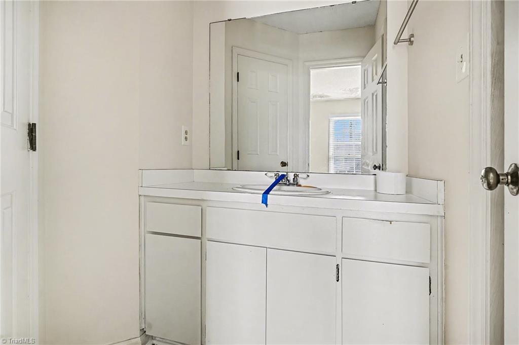 property viewer photo 10