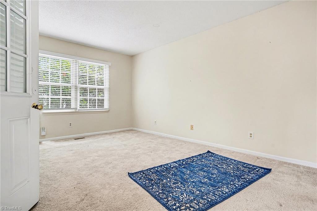 property viewer photo 13