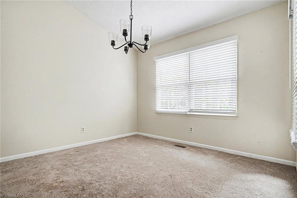 property viewer photo 4