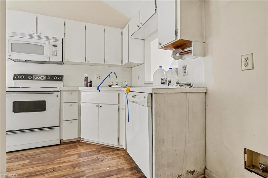 property viewer photo 5