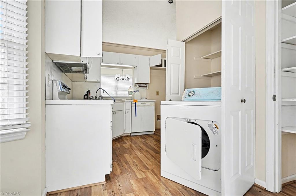property viewer photo 6
