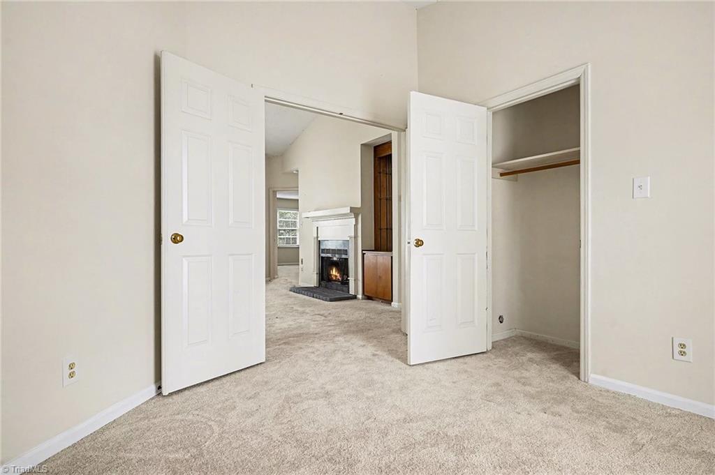 property viewer photo 8