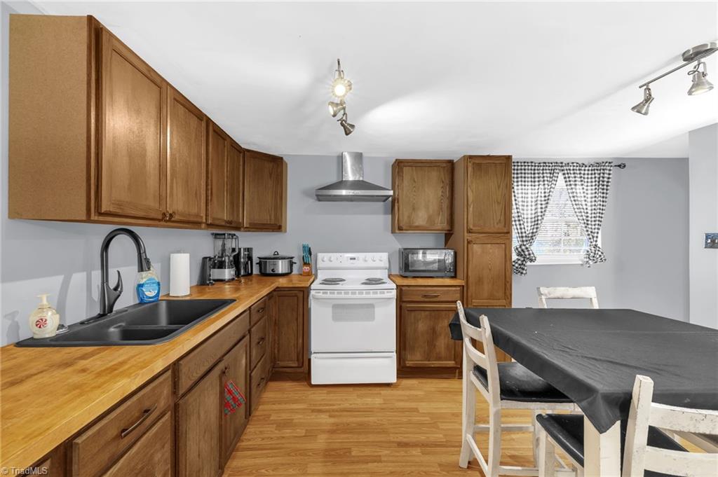 property viewer photo 10