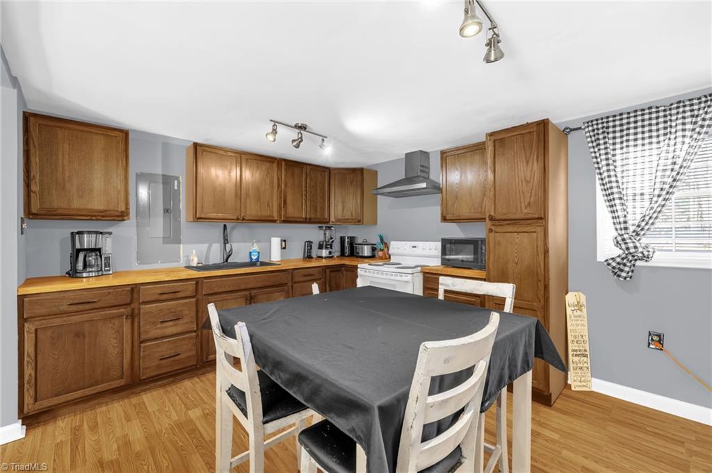 property viewer photo 11