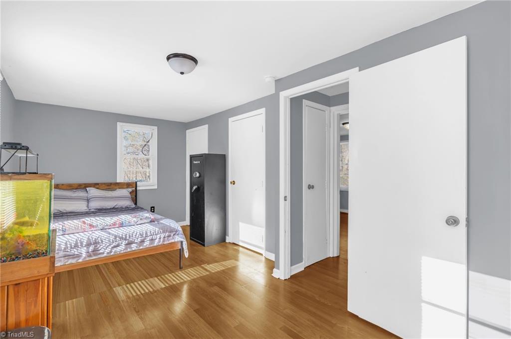 property viewer photo 16