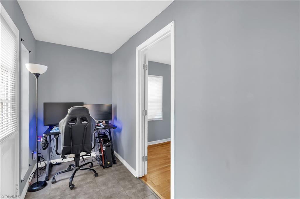 property viewer photo 23