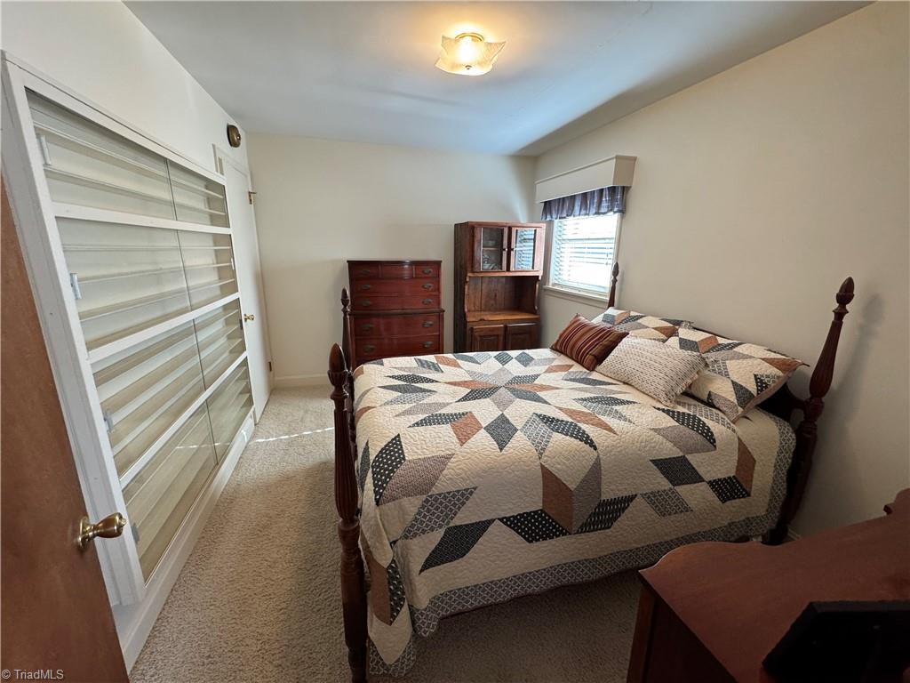 property viewer photo 35