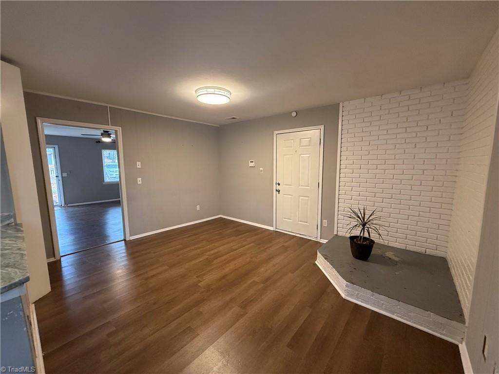 property viewer photo 3
