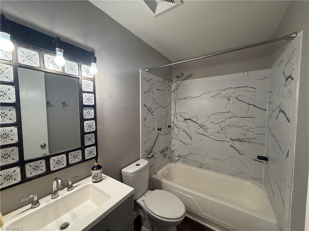 property viewer photo 7