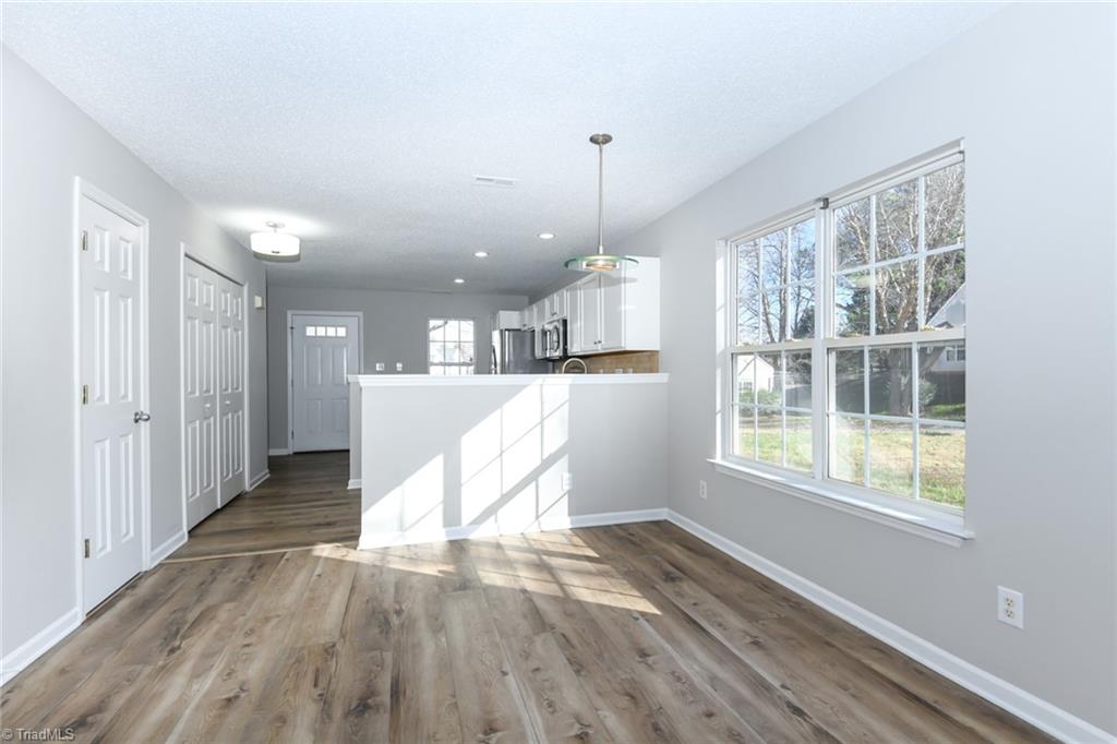 property viewer photo 13