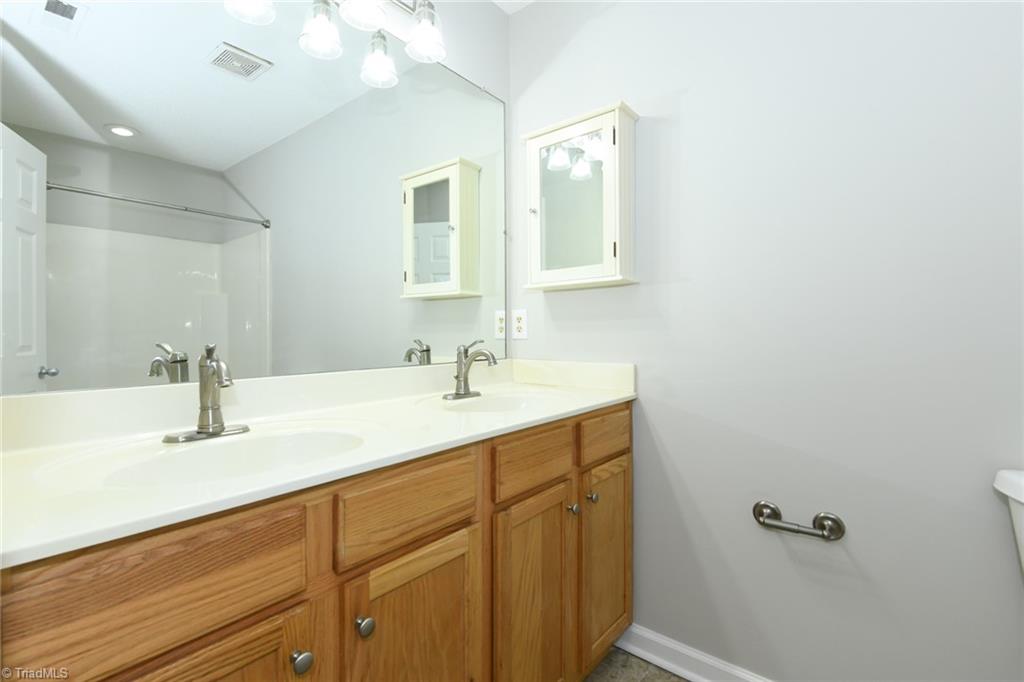 property viewer photo 19