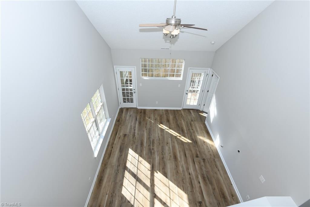 property viewer photo 24