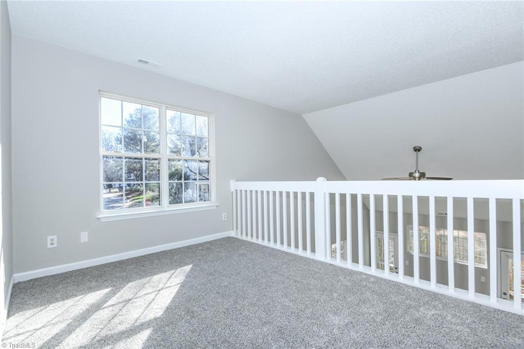 property viewer photo 25