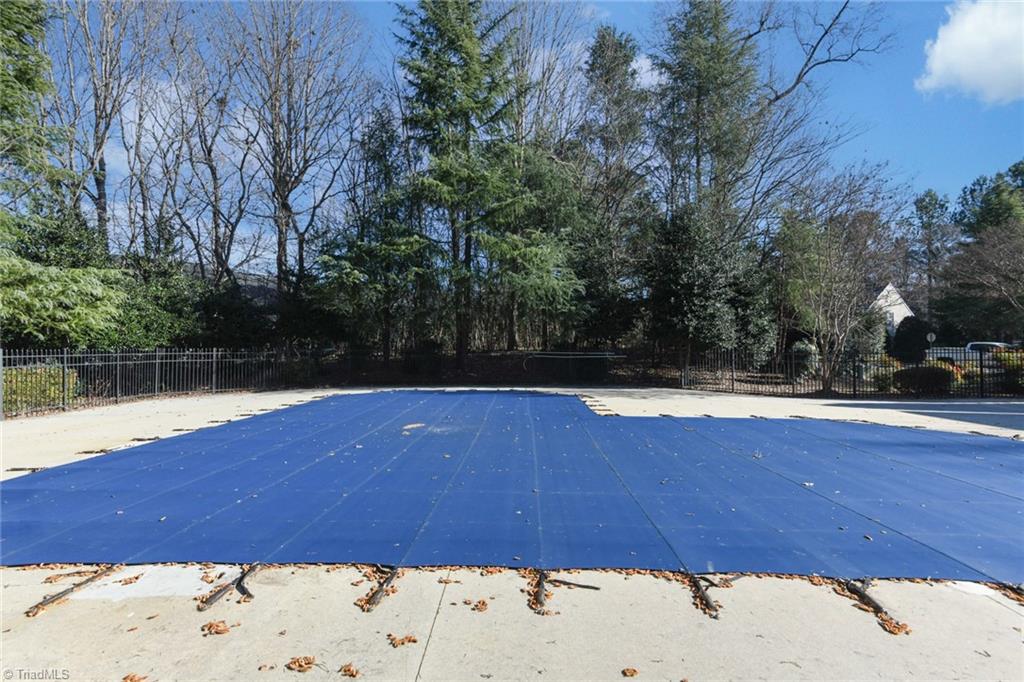 property viewer photo 38