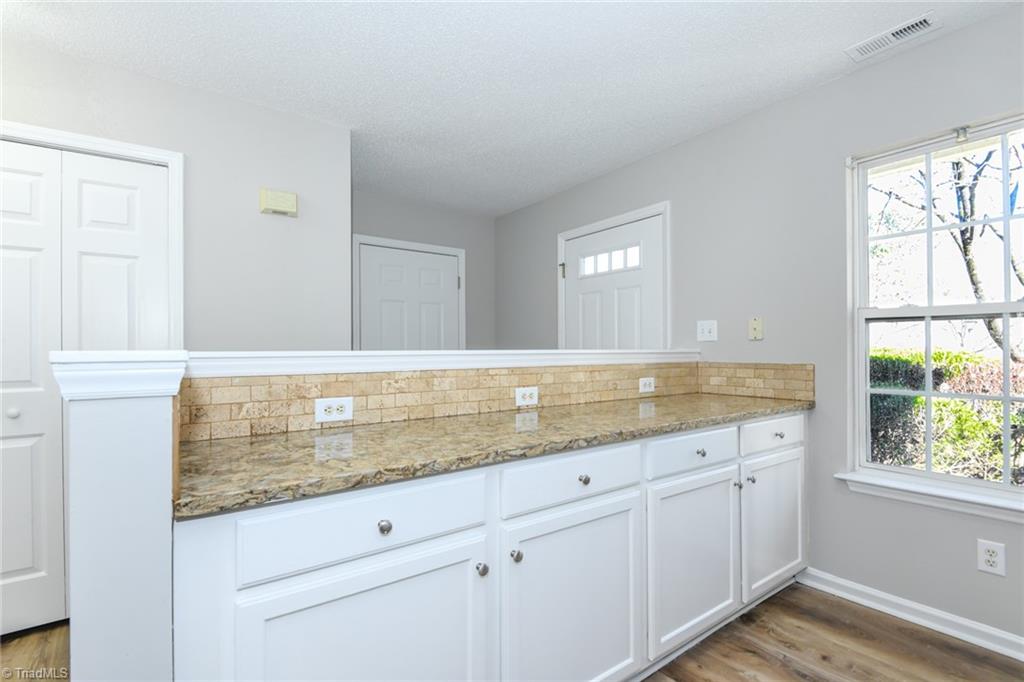 property viewer photo 9