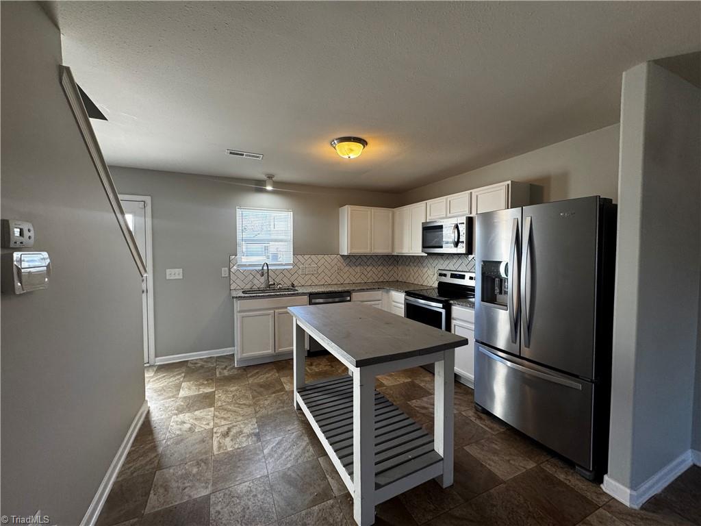 property viewer photo 3