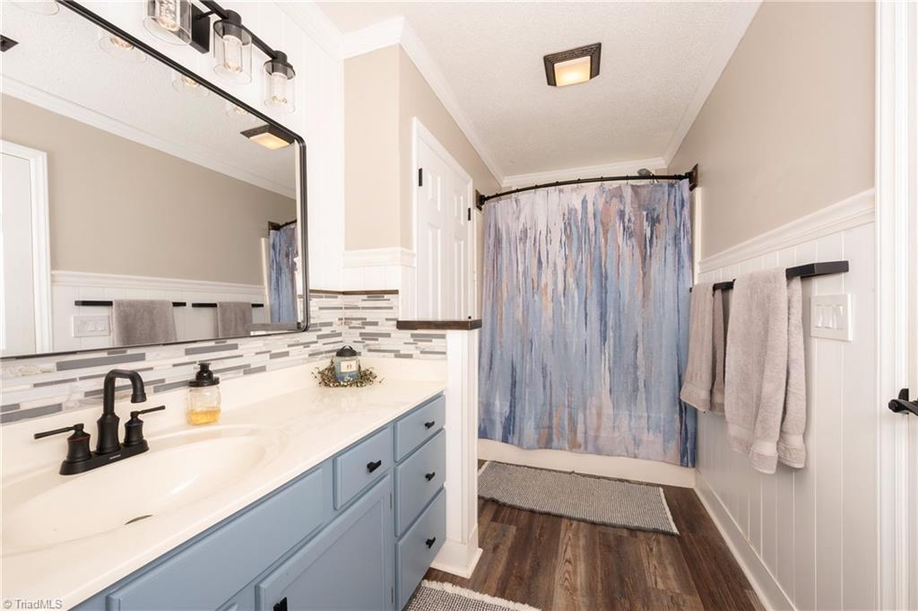 property viewer photo 12