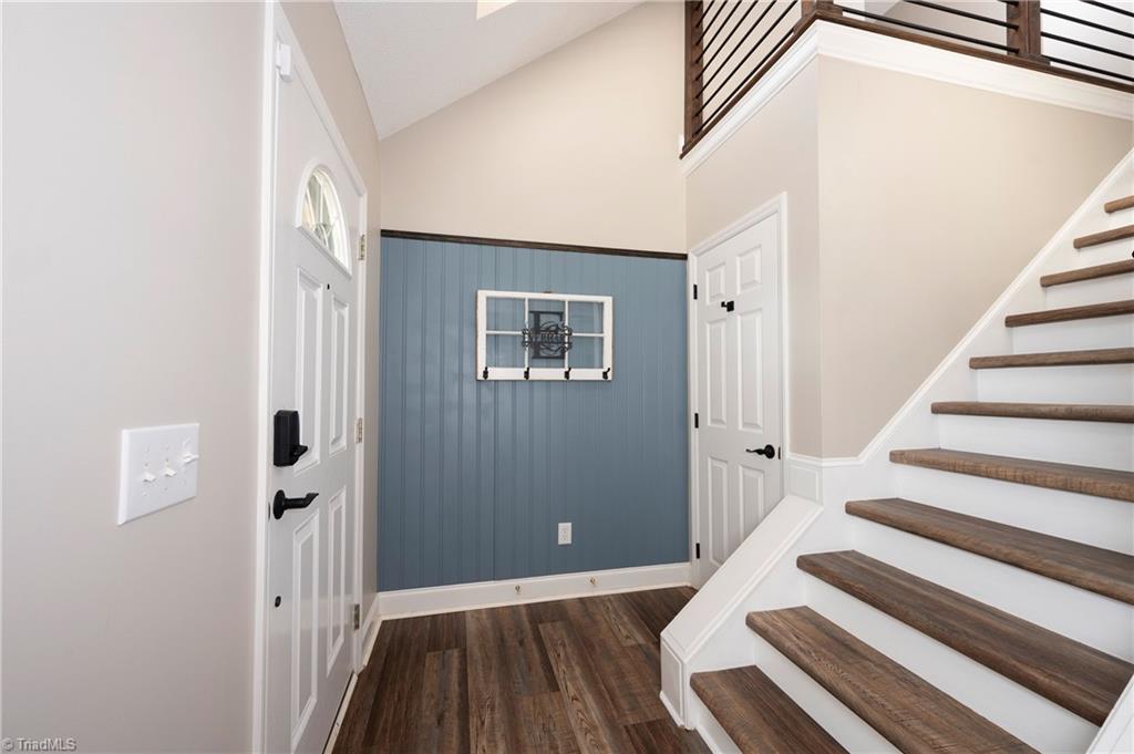 property viewer photo 15