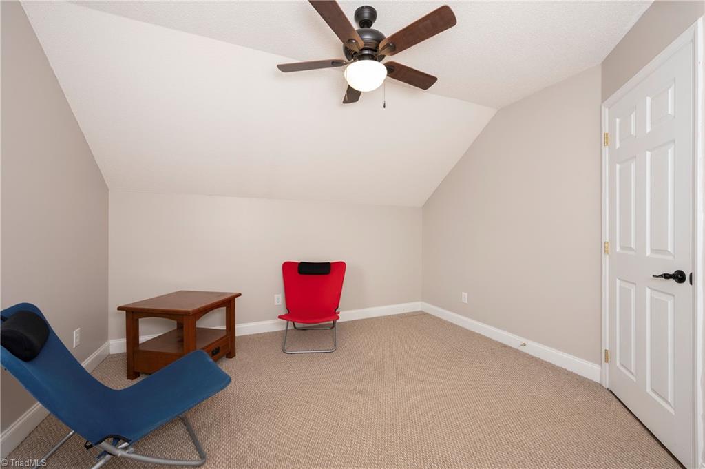property viewer photo 18