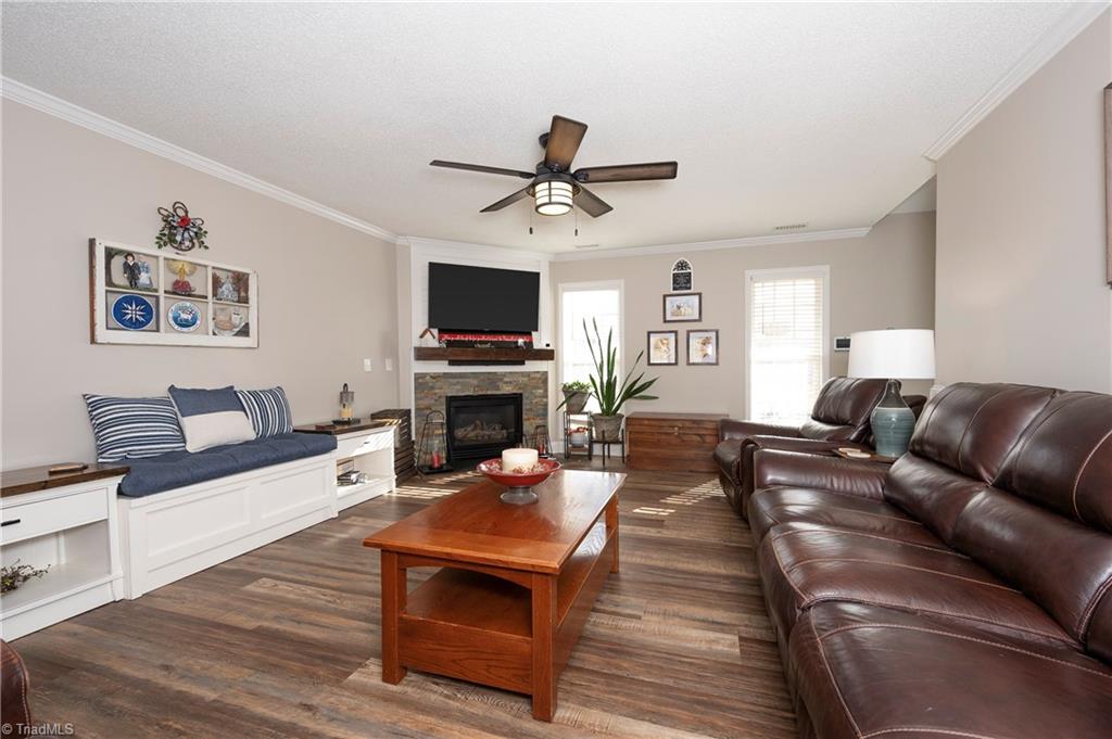 property viewer photo 4