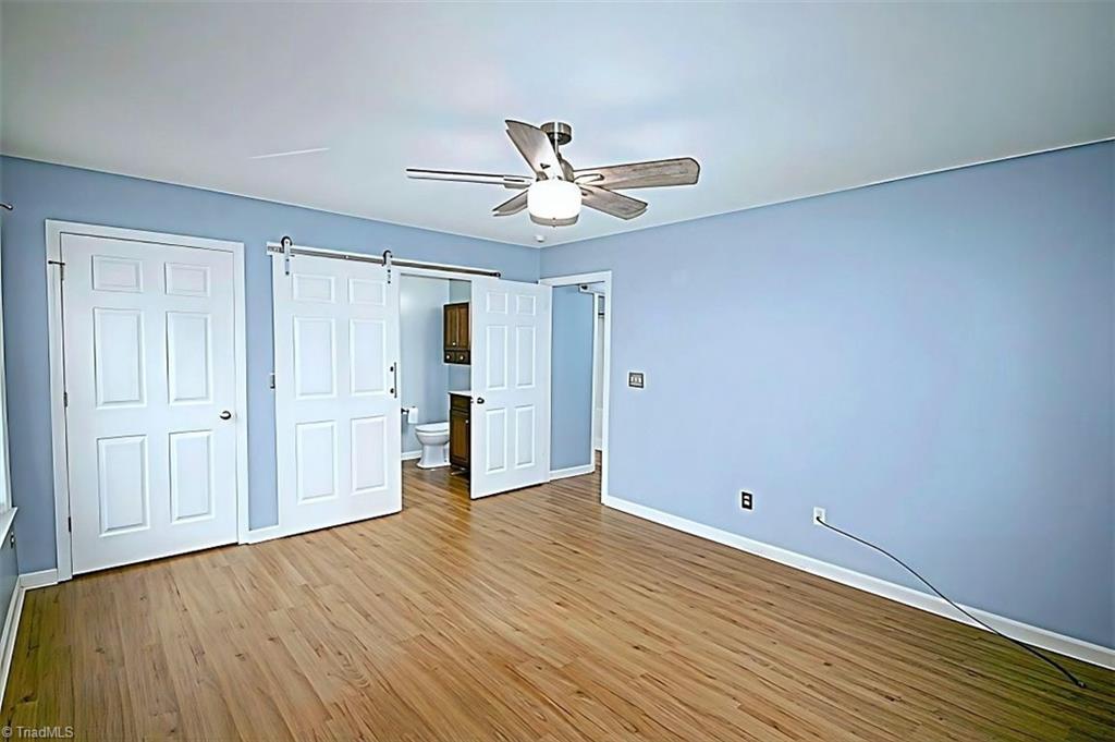property viewer photo 11