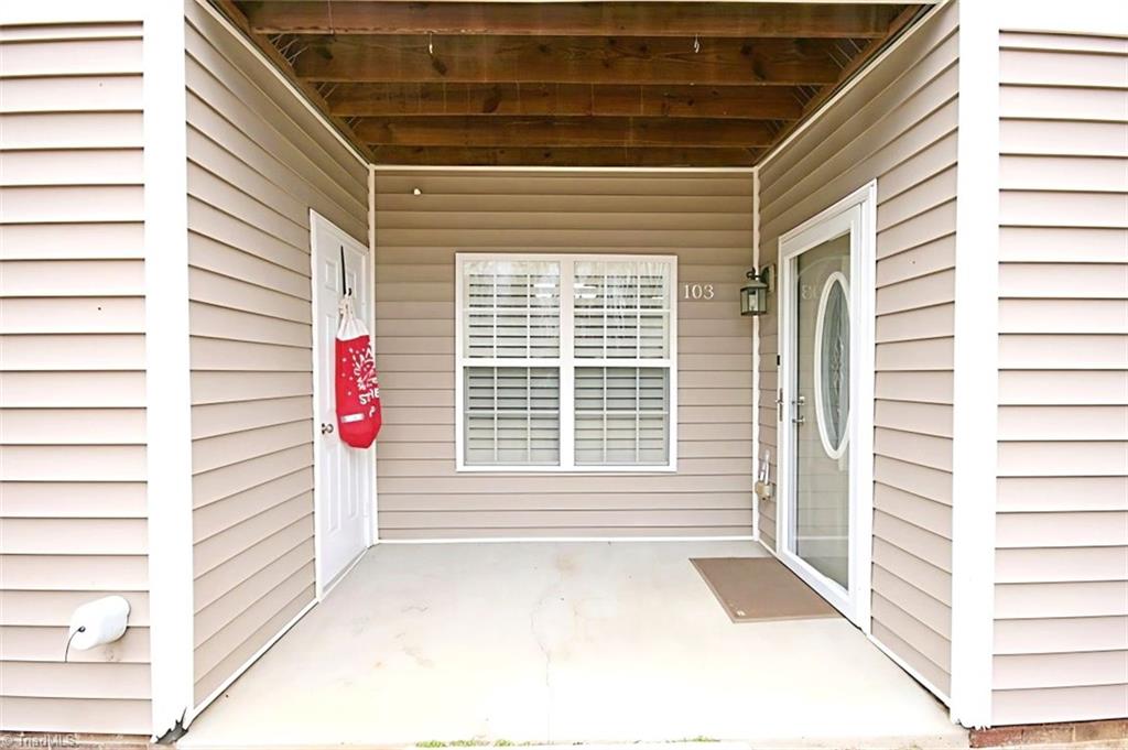 property viewer photo 26