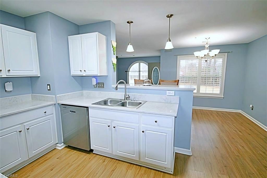 property viewer photo 7