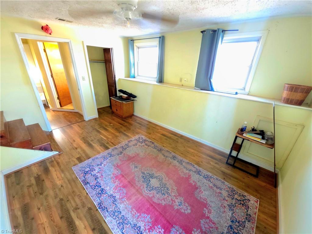 property viewer photo 29