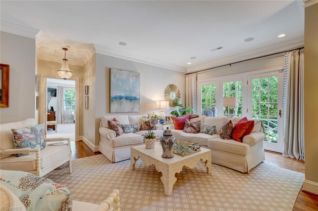 property viewer photo 11