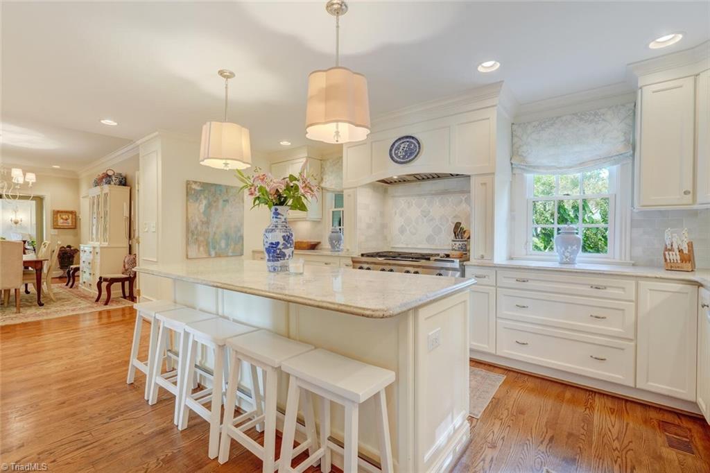 property viewer photo 2