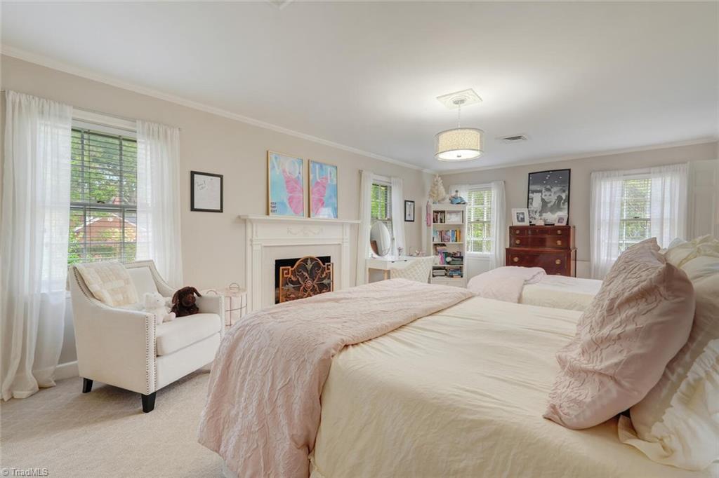 property viewer photo 23