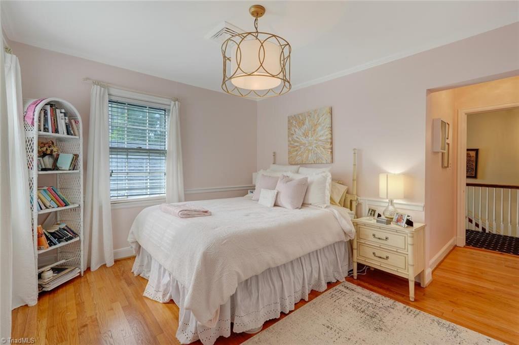 property viewer photo 25