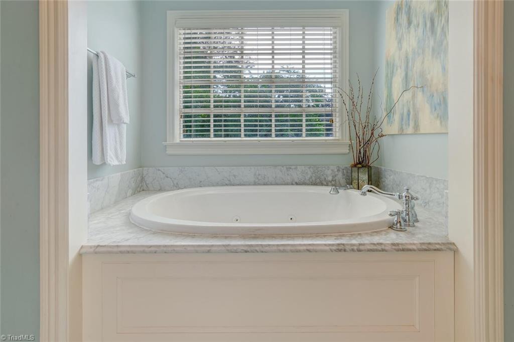 property viewer photo 8
