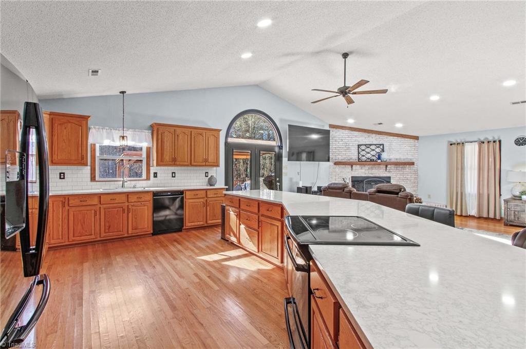 property viewer photo 14