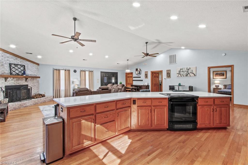 property viewer photo 15