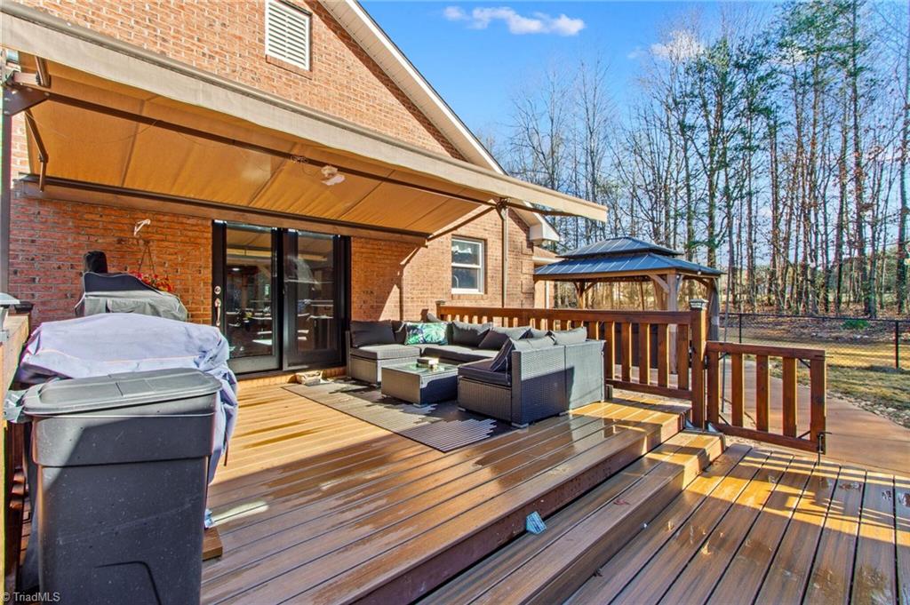 property viewer photo 32