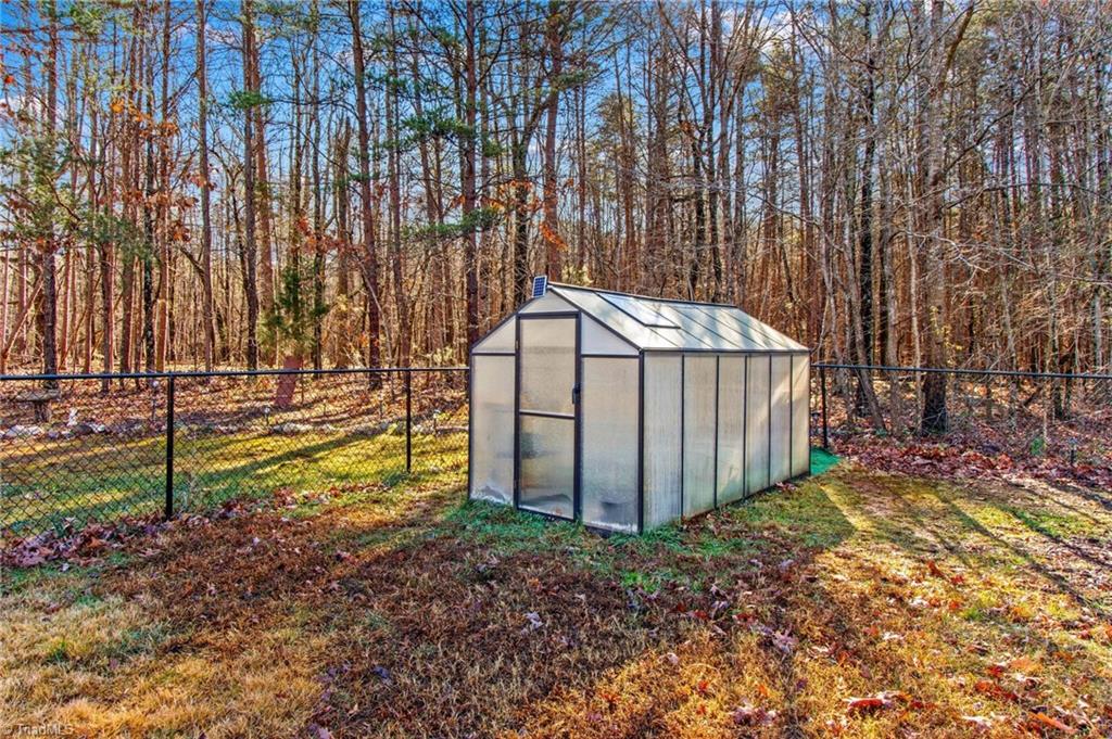 property viewer photo 37