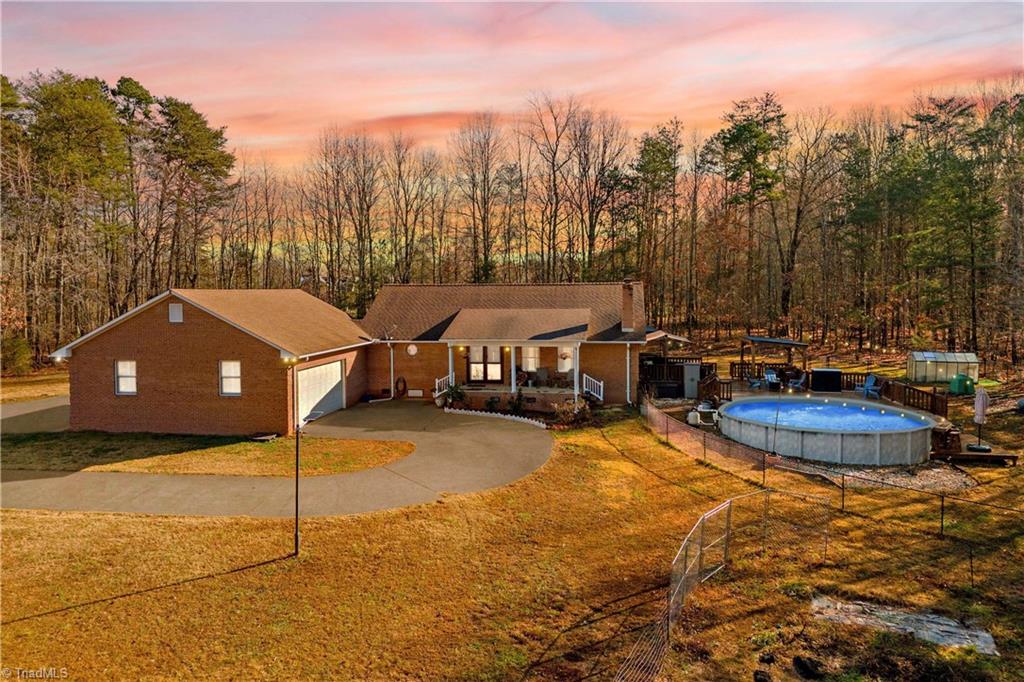 property viewer photo 4