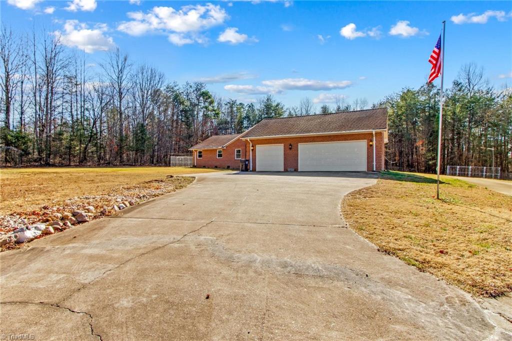 property viewer photo 43