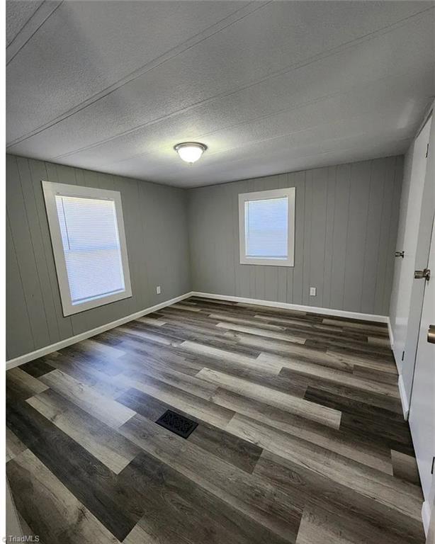 property viewer photo 13
