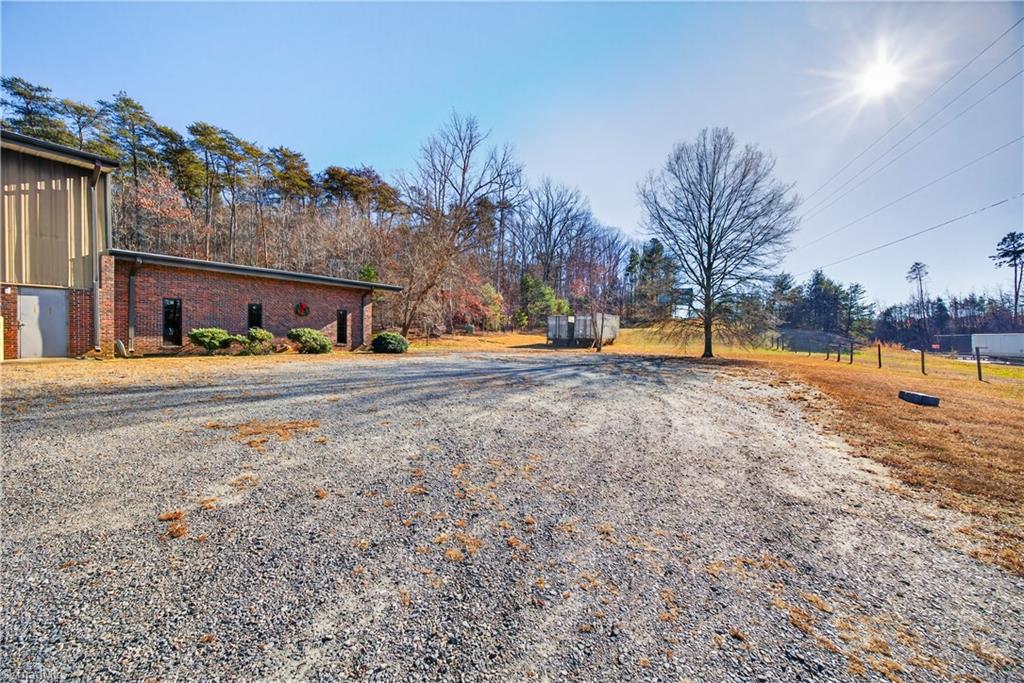 main property photo 39