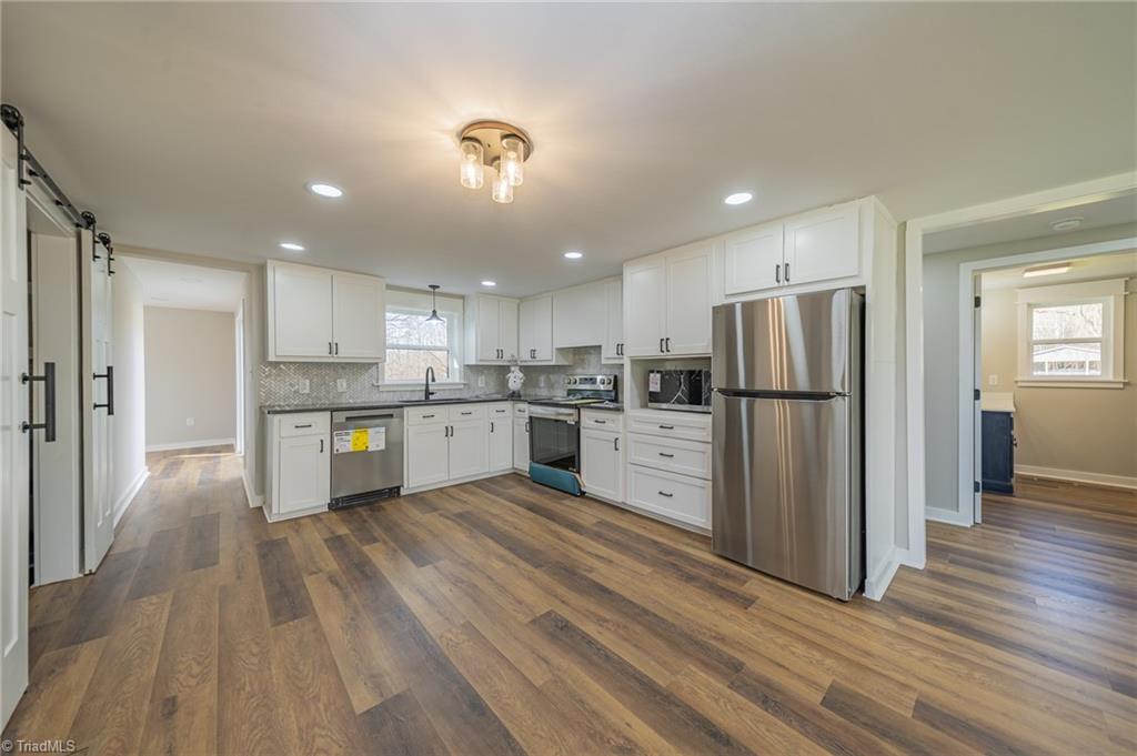 property viewer photo 13