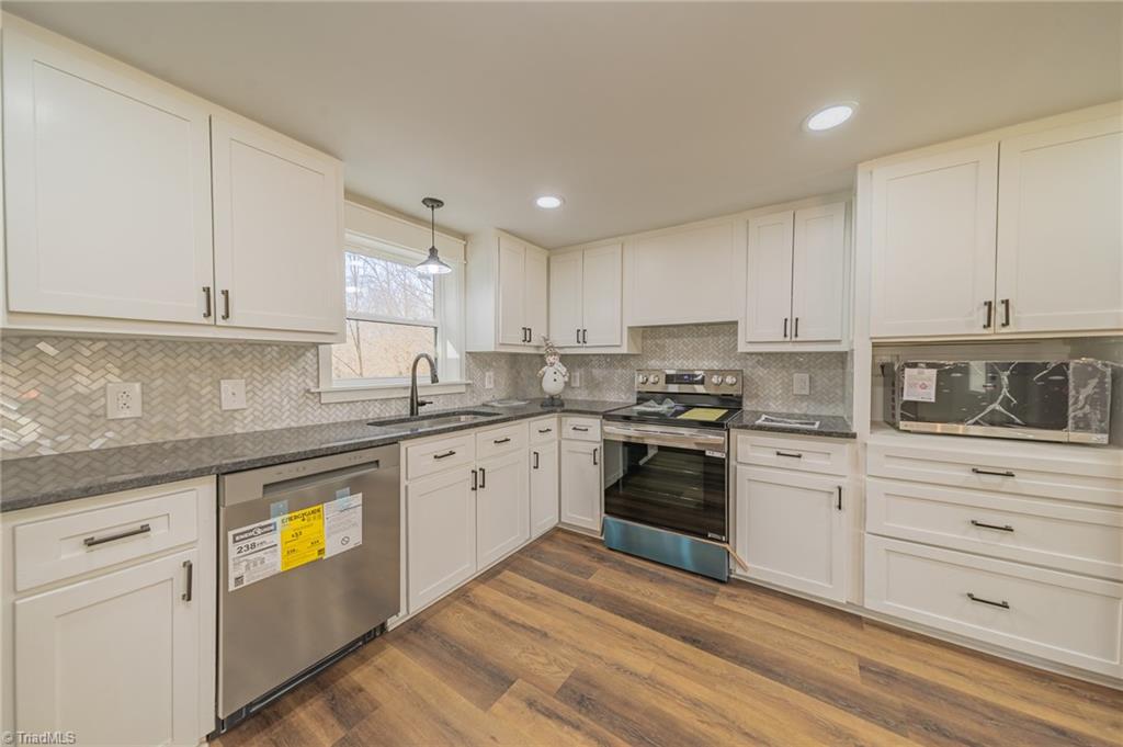property viewer photo 16