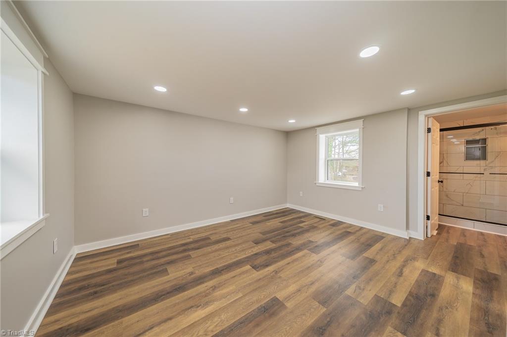 property viewer photo 17
