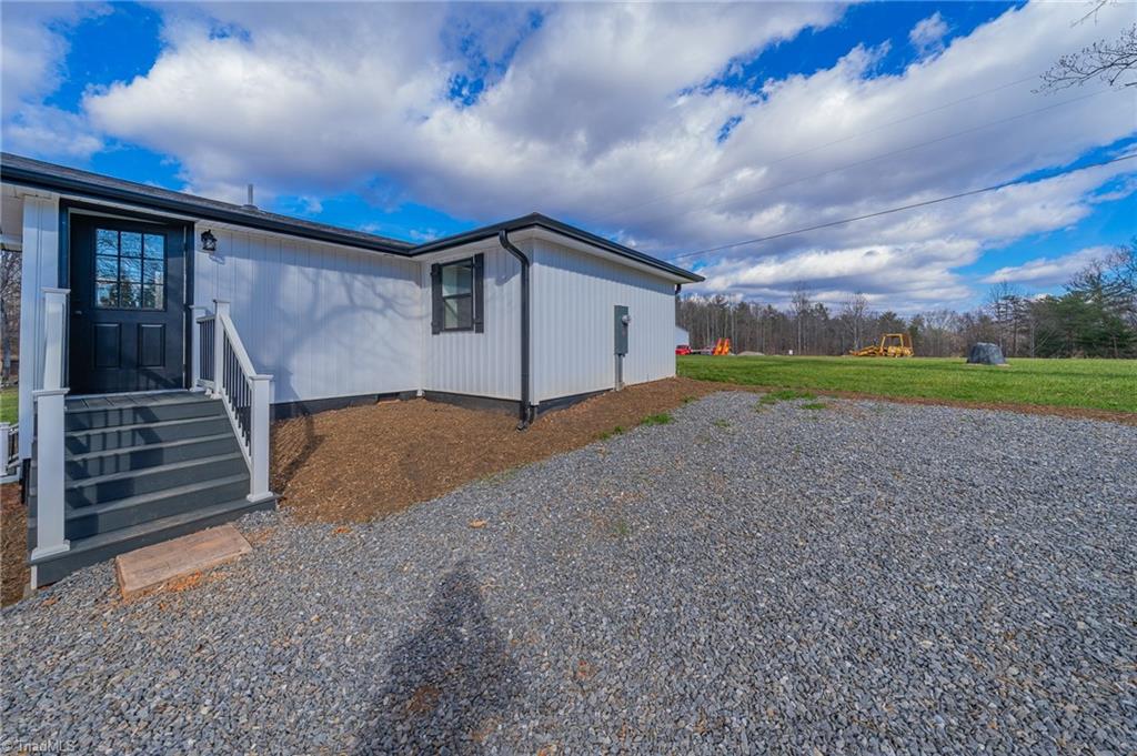 property viewer photo 3