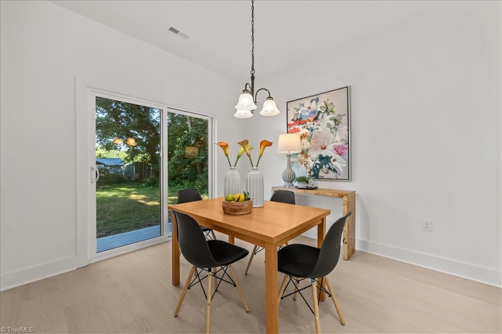 property viewer photo 10