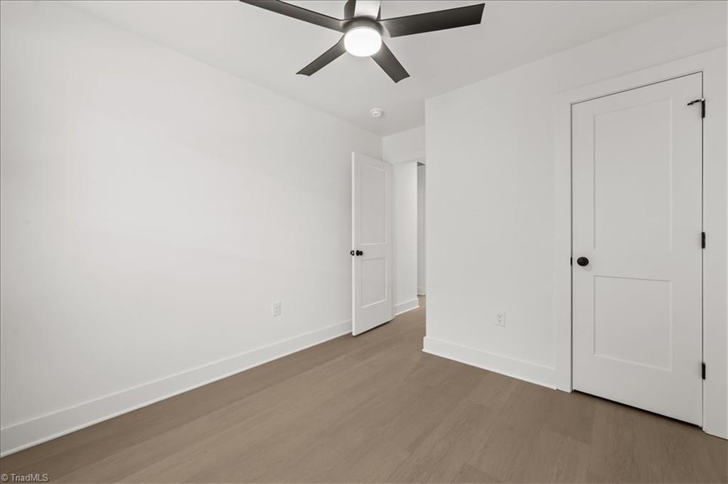 property viewer photo 16
